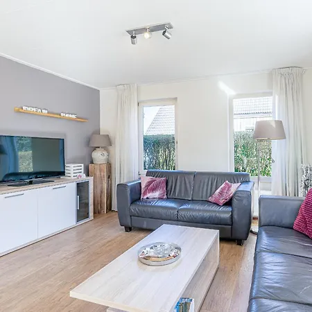 Holiday home Villapark Kamperfoelie 95 *